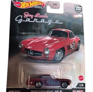 Hot Wheels Premium + Jay Leno's Garage Mercedes Benz 300 SL, 1:64, Red.